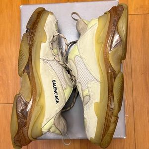 Triple S Sneaker Clear Sole in off white double foam and mesh